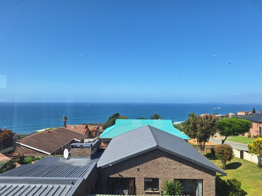 4 Bedroom Property for Sale in Dana Bay Western Cape